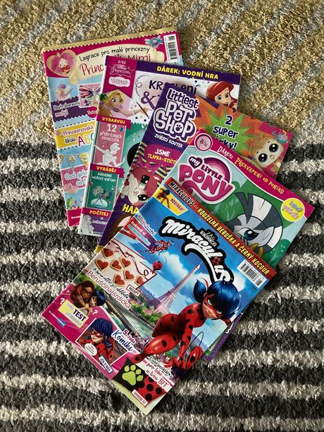 Dievčenské časopisy 5ks, 
