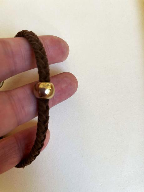 Zaujímavý náramok,