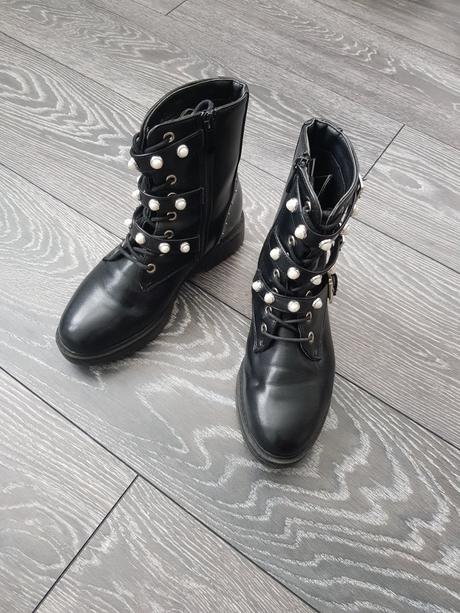 Workery s perlickami, 36