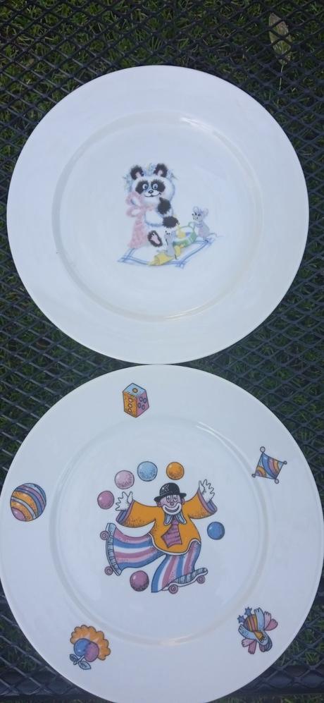 Retro detske taniere - spolu 17 eur,