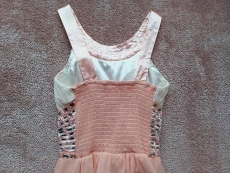 Spoločenské šaty, 34