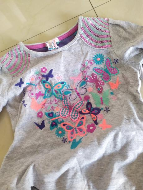 Tričko a kraťasy, 98