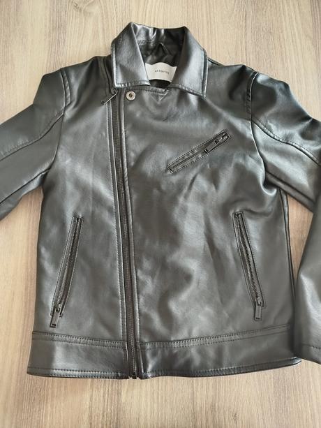 Kozenkova bunda, reserved,140