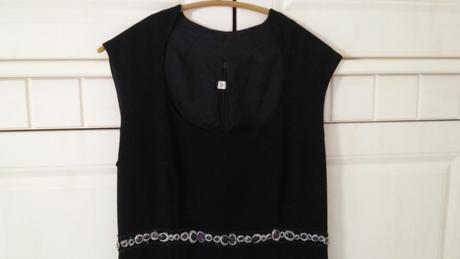 Spoločenské čierne šaty na príležitosť, 36