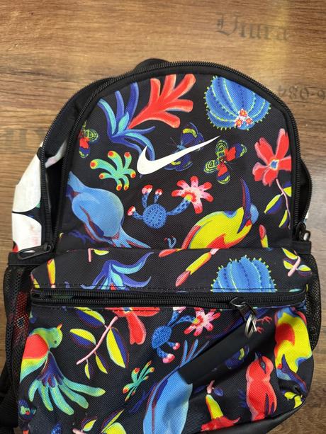 Farebný ruksak nike, nike