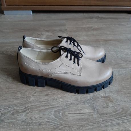 Predám dámske poltopánky, 38