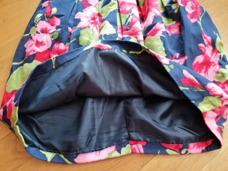 Kvetované šaty, gate,40