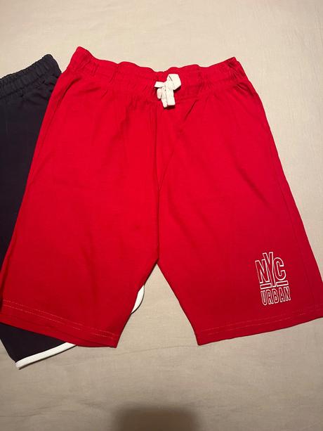 2 kusy kraťasov, reserved,152