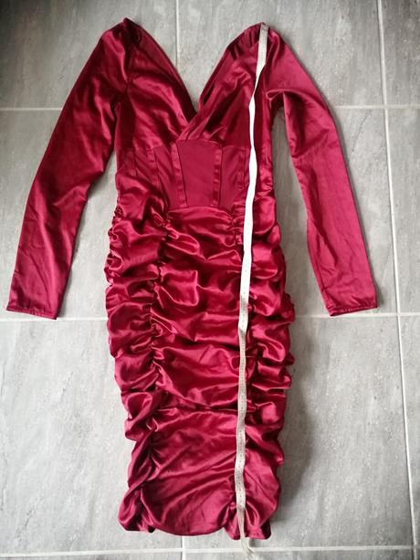 Bordové sexi šaty asos v36, pružné, 36