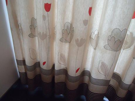 Záclona+záves set s rovnakým vzorom na veľké okno,