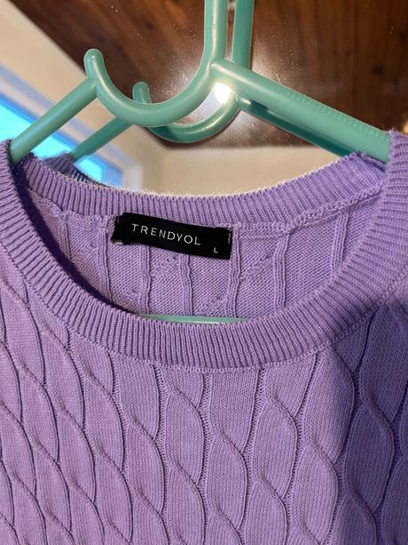 Fialová vestička, l