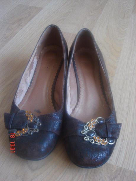 Hnede nizke lodicky s brosnou - dizajn popraskanej, 39