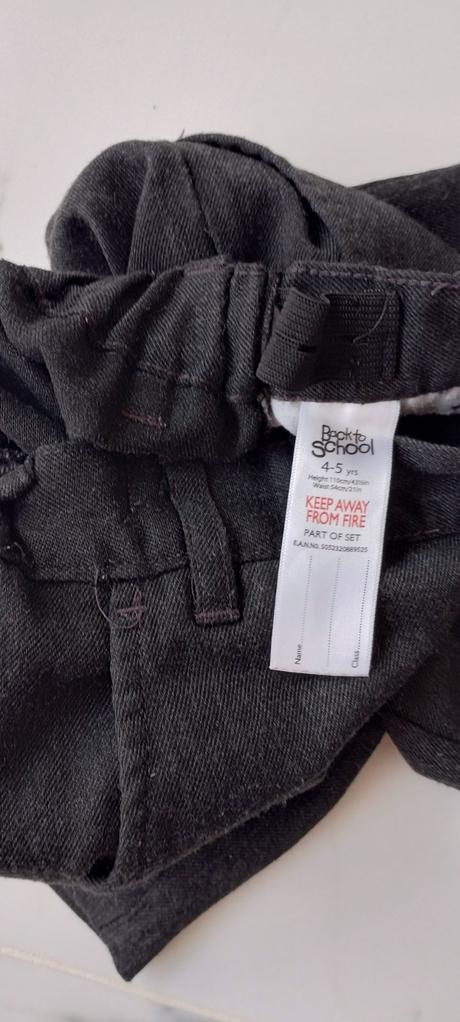 Elegantné šortky na 4/5 rokov, 110