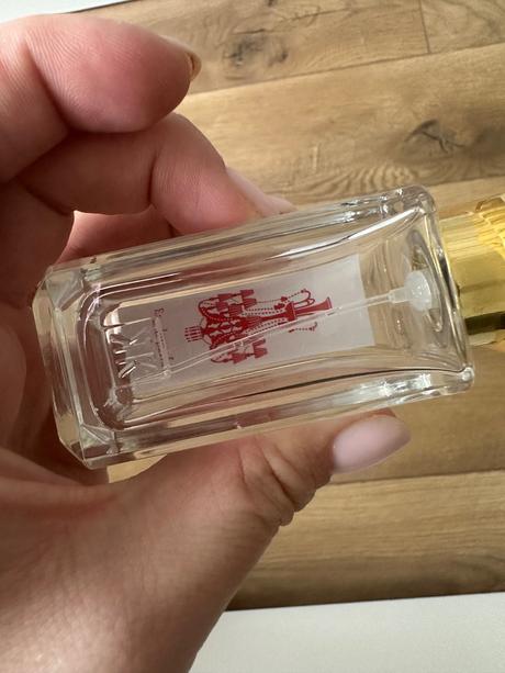 Flakón a krabicky baccarat, 