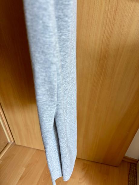 Minimalisticke bavlnene univerzalne saty, 
