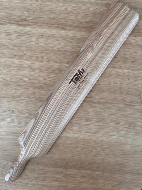 Dlhá servírovacis misa z masívu, 