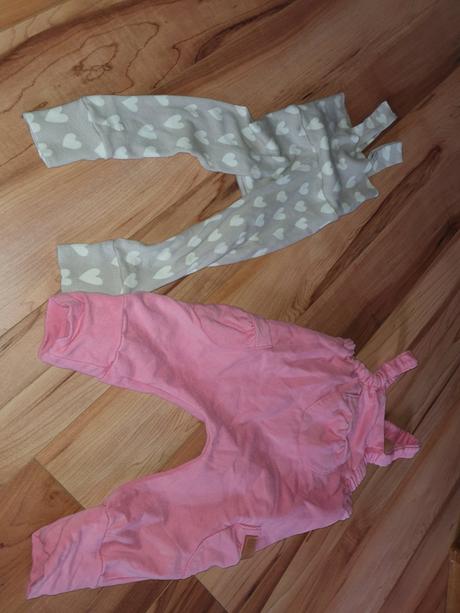 2x krásne nohavice/teplaky 80-86 cena spolu, 86