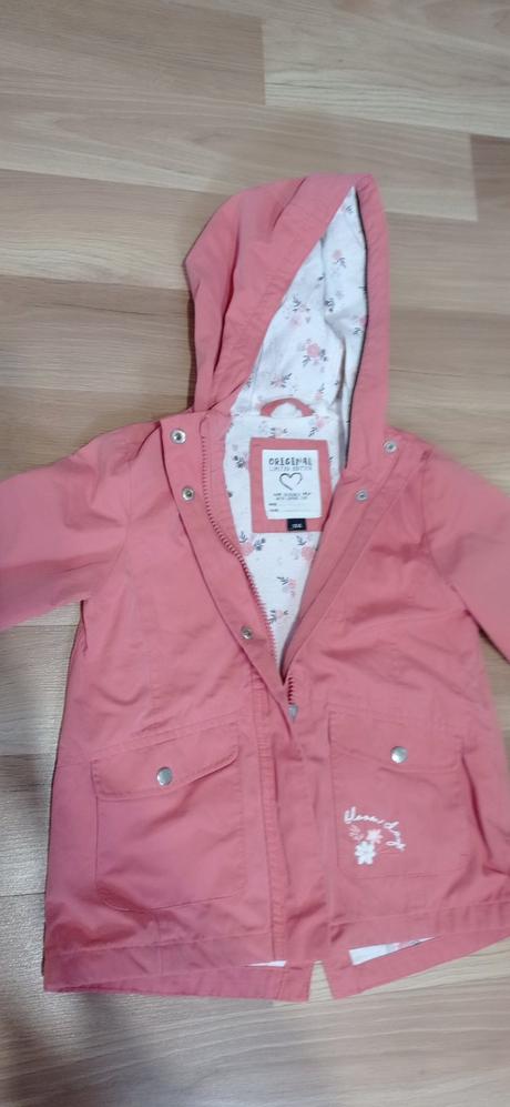 Bundička jarná 104, 104