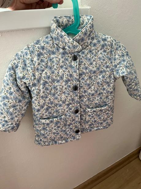 Kvietkovaná bunda, pepco,74