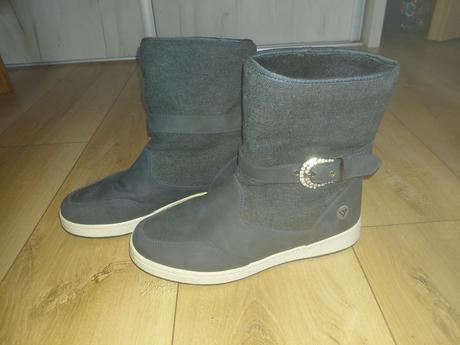 Cizmy v, deichmann,38