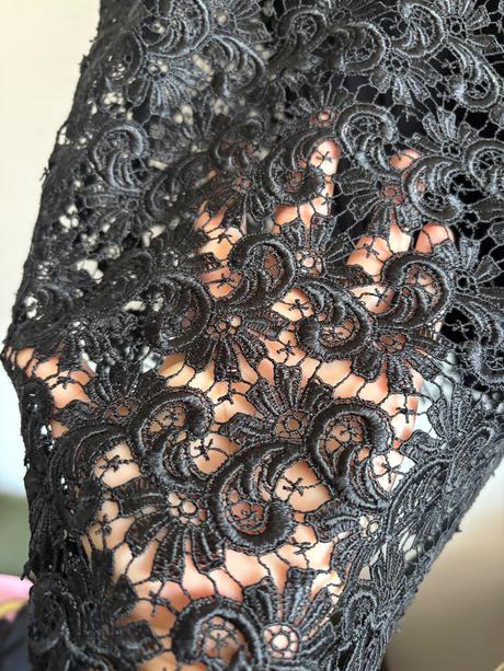 Zara prekrasne cipkovane male cierne  saty s  z kv, zara,s