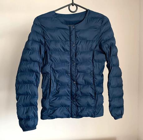 Modra lehká bunda, gate,s