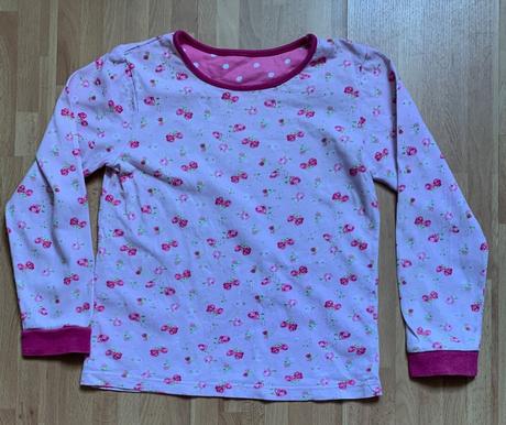 Tu ružové pyžamo s kvietkami, tu,134