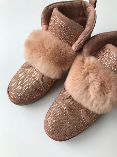 Tenisky s kozusinou z praveho zajaca, 37