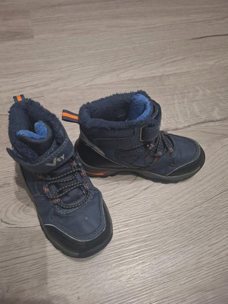 Zateplené modré topánky, 26