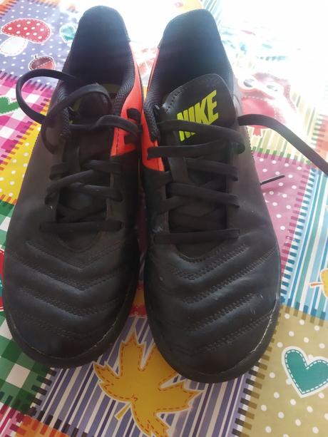 Kopačky s malými štuplami nike, nike,38