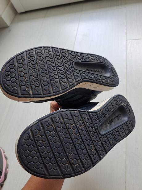 Členkové botasky adidas, adidas,31