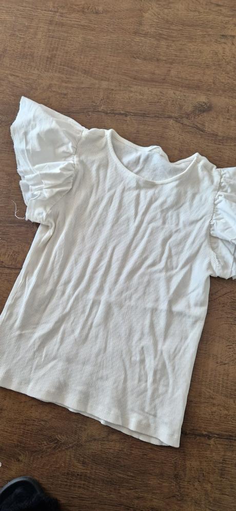 Tricko, reserved,164