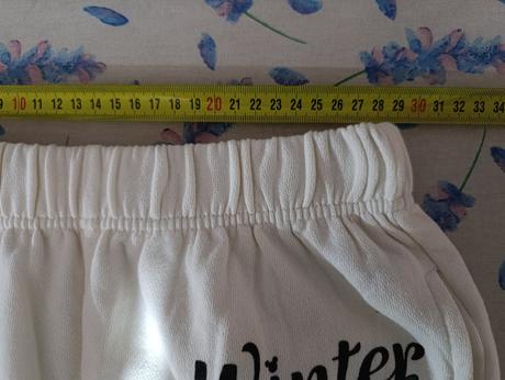 Pekné tepláky 152/158, sinsay,152