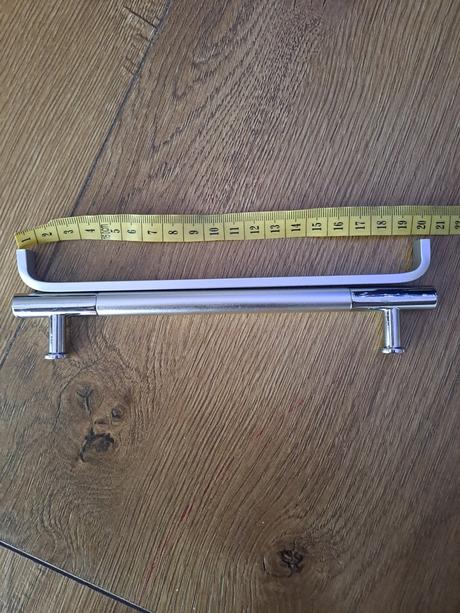 Úchytky na skrinky 4x, 