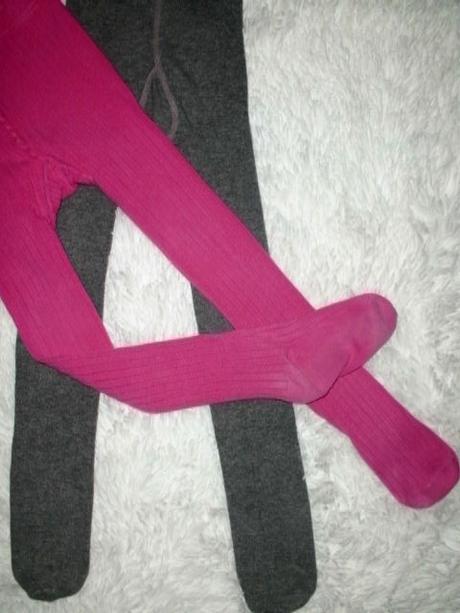 2 pančušky pre 3-4 roč. slečnu, 104