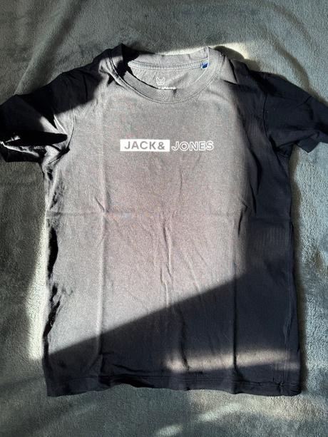 Tričko jack&jones v.č. 140, 140