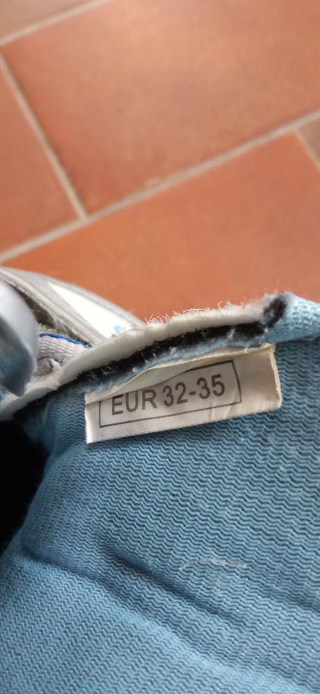 Chlapcenske ladove korcule 32-35, fila,32