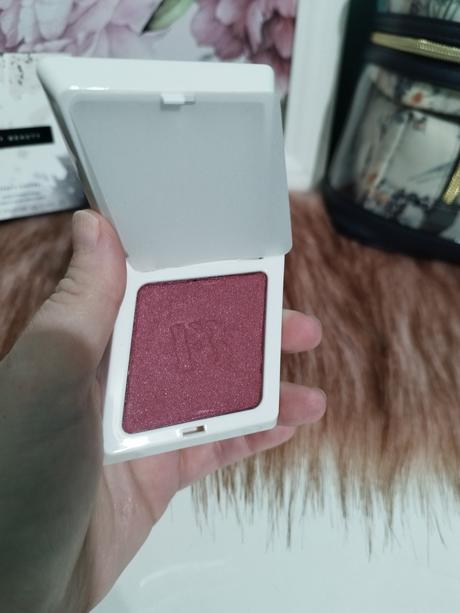 Fenty cheeks - púdrová licenka, 