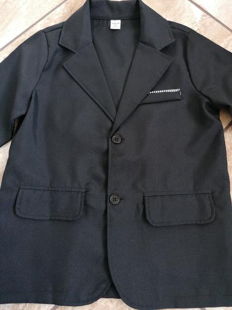 Chlapčenský oblek, 134