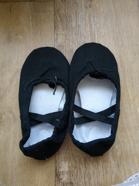 Gymnasticke cvicky/baletne piskoty, 28