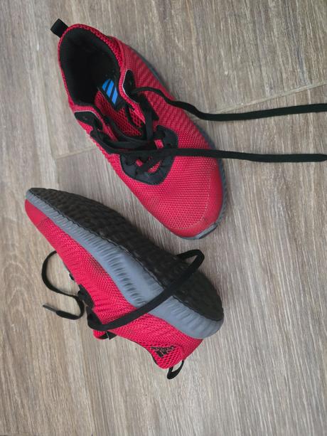 Tenisky č.32, adidas,32