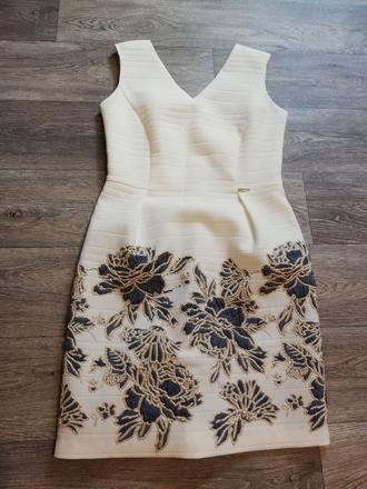 Spoločenské šaty, m