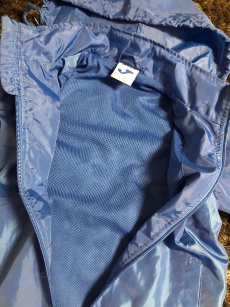 Vetrovka do dažďa, 122