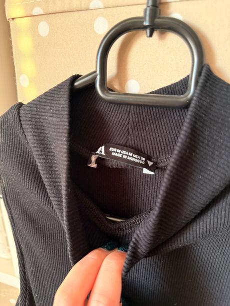 Zara cierne mini kratke saty so stojacikom, zara,m