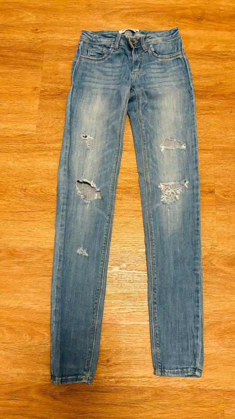 Úzke rifle, tally weijl,32