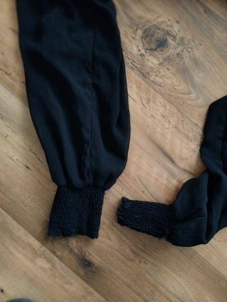 Overal s ozdobnými kamienkami, m