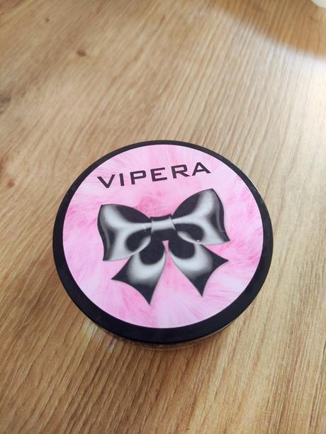 Vipera púder s trblietkami, 