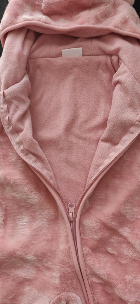 Dievčenský overal, 74