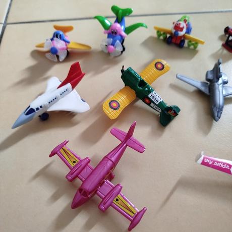 Kinder lietadlá 10ks, 