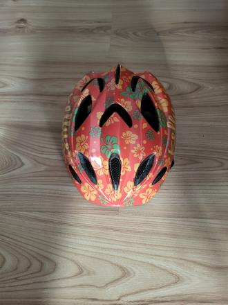 Prilba na bicykel, s